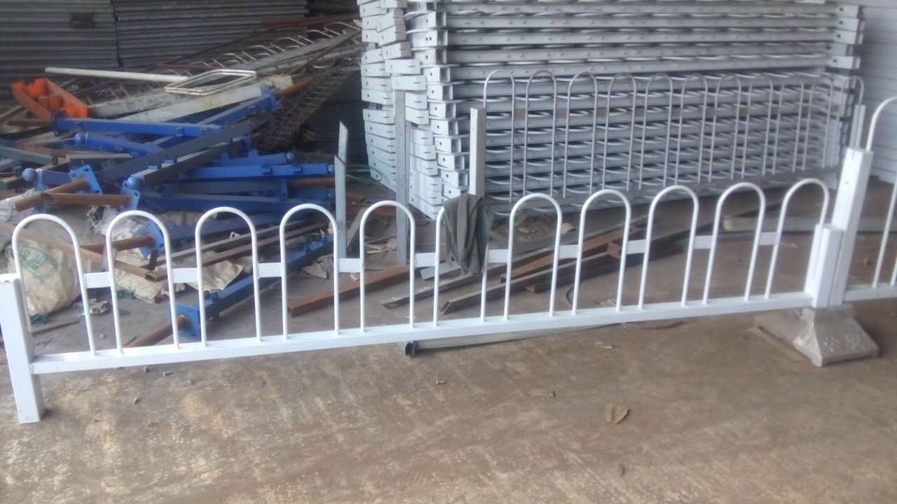 京式護欄