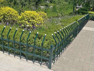 花池圍欄