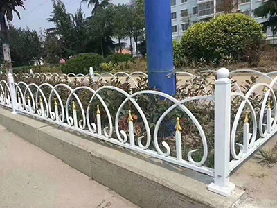 草坪防護欄